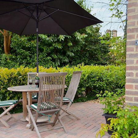 Petit Knowle Villa Cuckfield Eksteriør billede